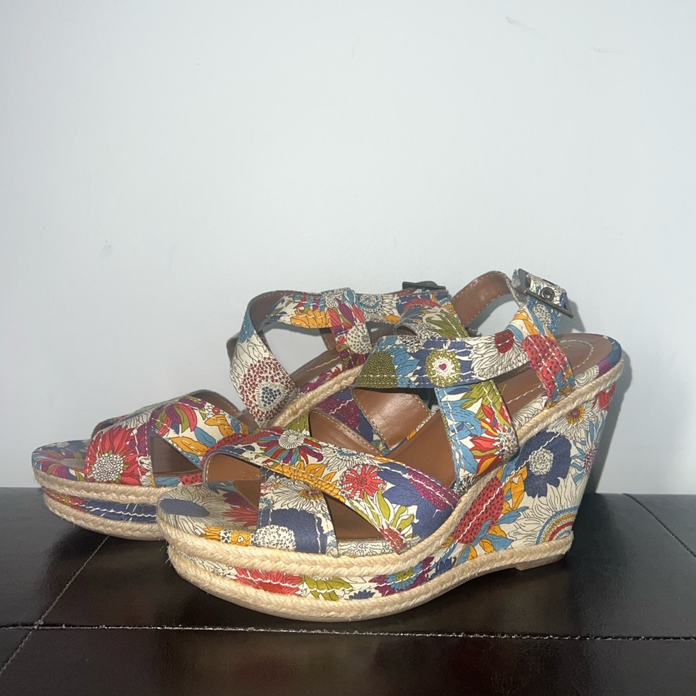 Hush Puppies Multicolor Floral Wedges